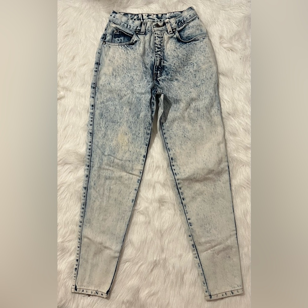 Vintage Levi's 900 Series High Rise Light Blue Acid Wash Jeans